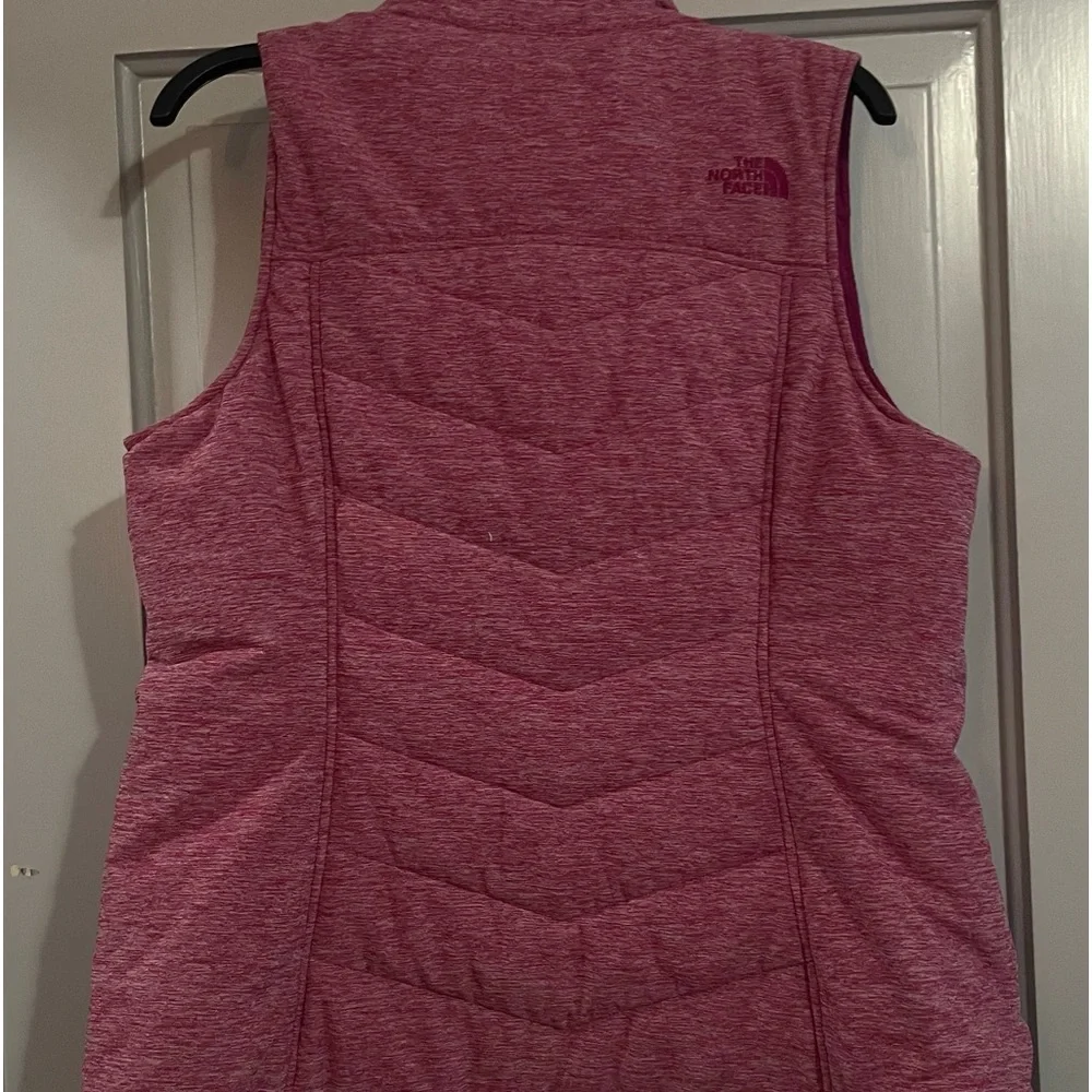 North Face Vest Womens Medium Pink Puffer Nuptuse Goose Down Fill Insulated - Picture 9 of 14